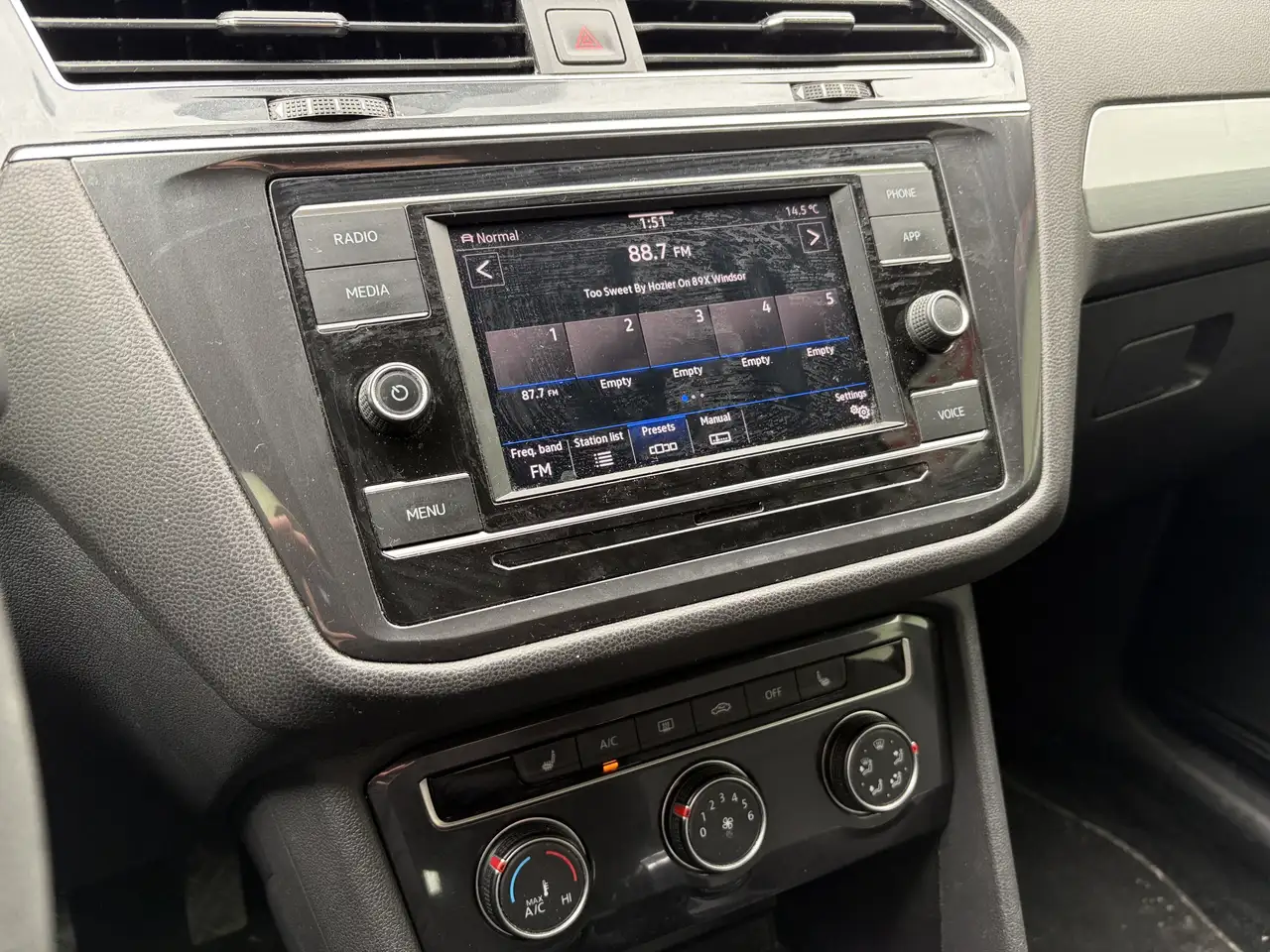 Volkswagen Tiguan снимка Volkswagen Tiguan