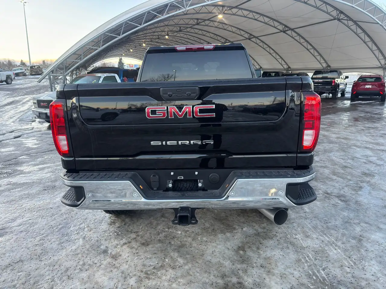 GMC Sierra 3500HD снимка GMC Sierra 3500HD