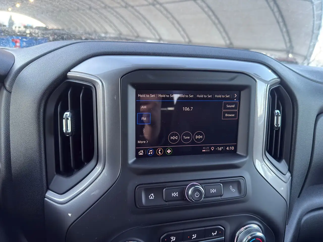 GMC Sierra 3500HD снимка GMC Sierra 3500HD