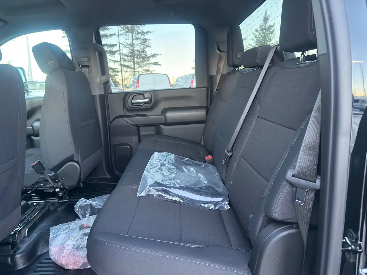 GMC Sierra 3500HD снимка GMC Sierra 3500HD