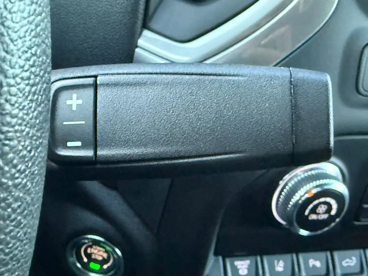 GMC Sierra 3500HD снимка GMC Sierra 3500HD