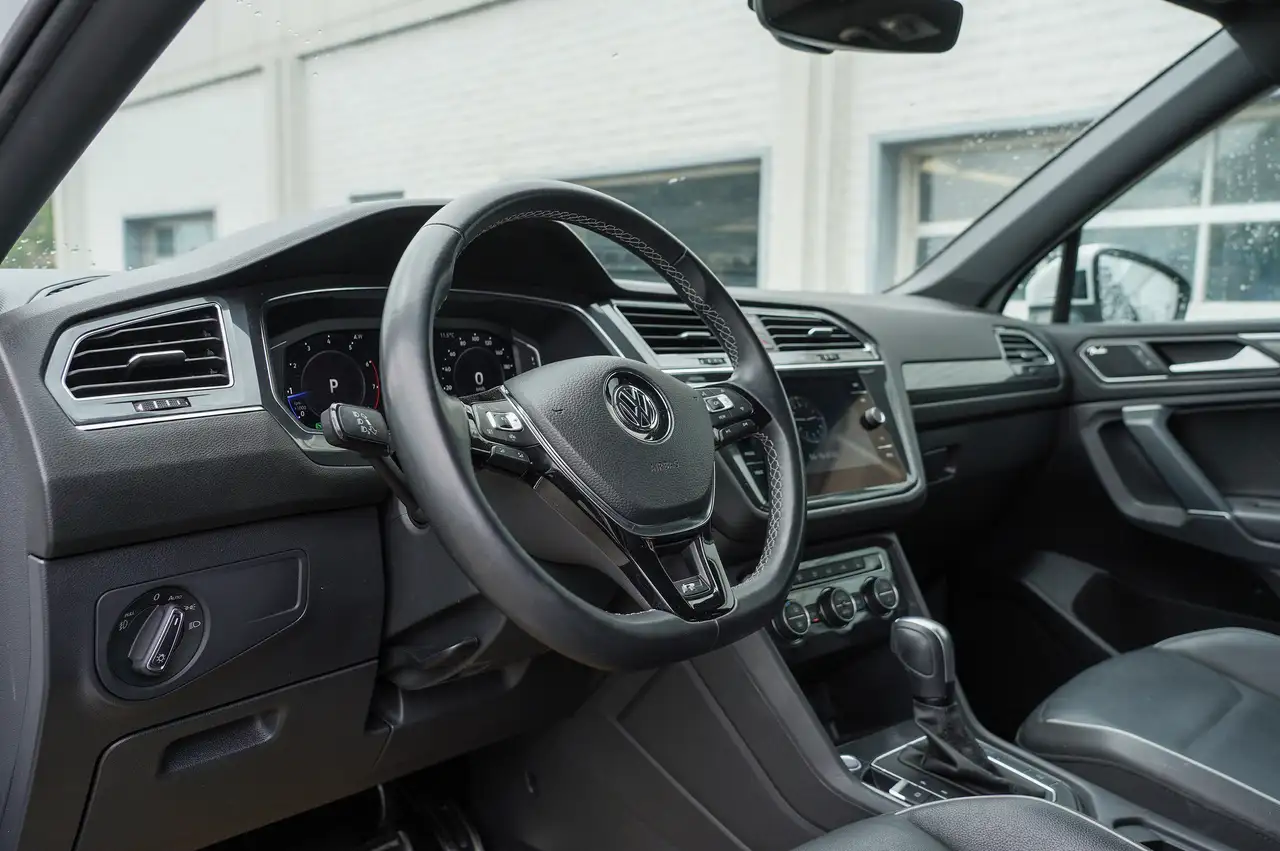 Volkswagen Tiguan photo Volkswagen Tiguan