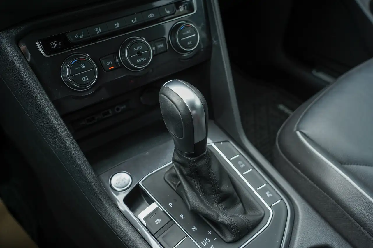 Volkswagen Tiguan photo Volkswagen Tiguan