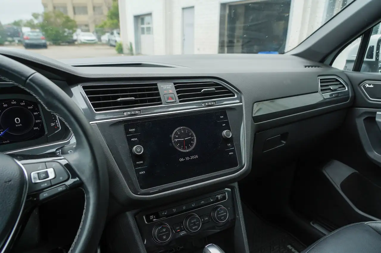 Volkswagen Tiguan photo Volkswagen Tiguan