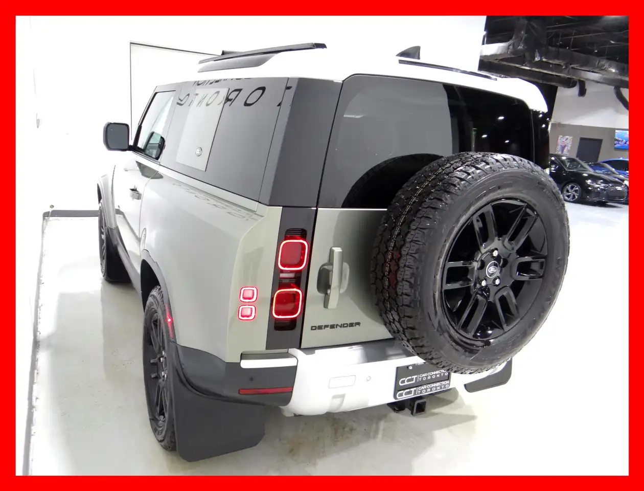 Land Rover Defender снимка Land Rover Defender