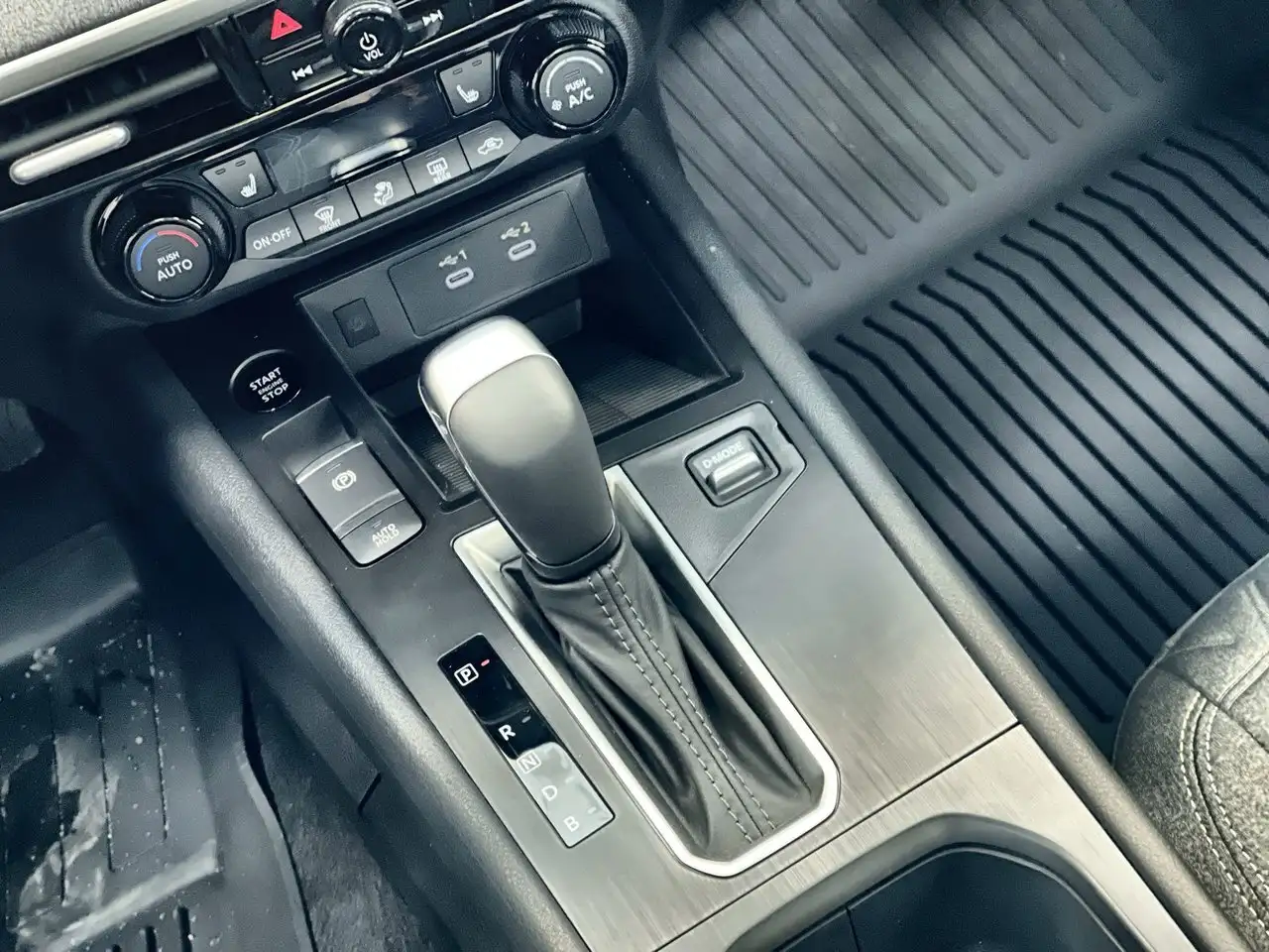 Nissan Kicks снимка Nissan Kicks