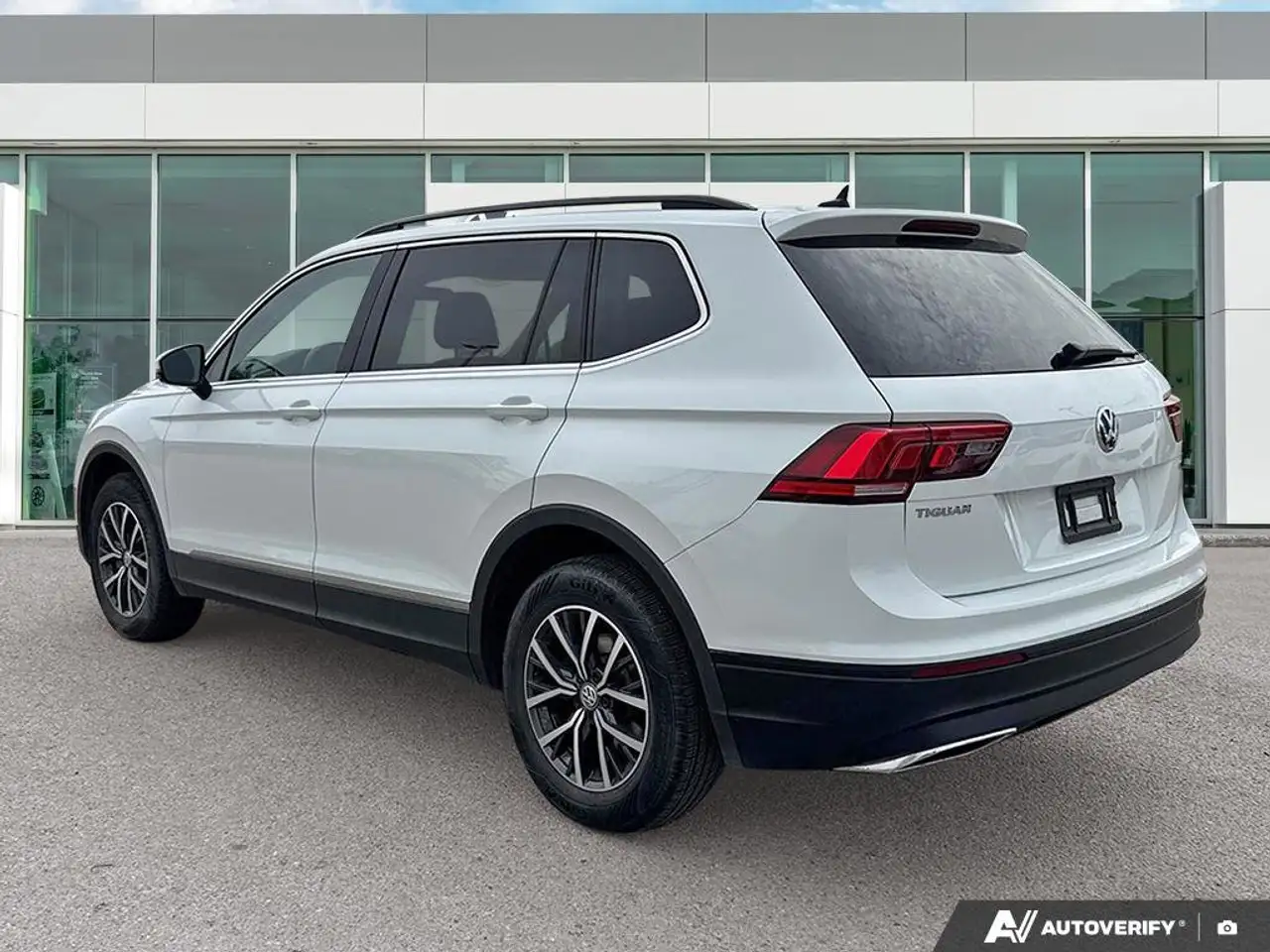 Volkswagen Tiguan снимка Volkswagen Tiguan