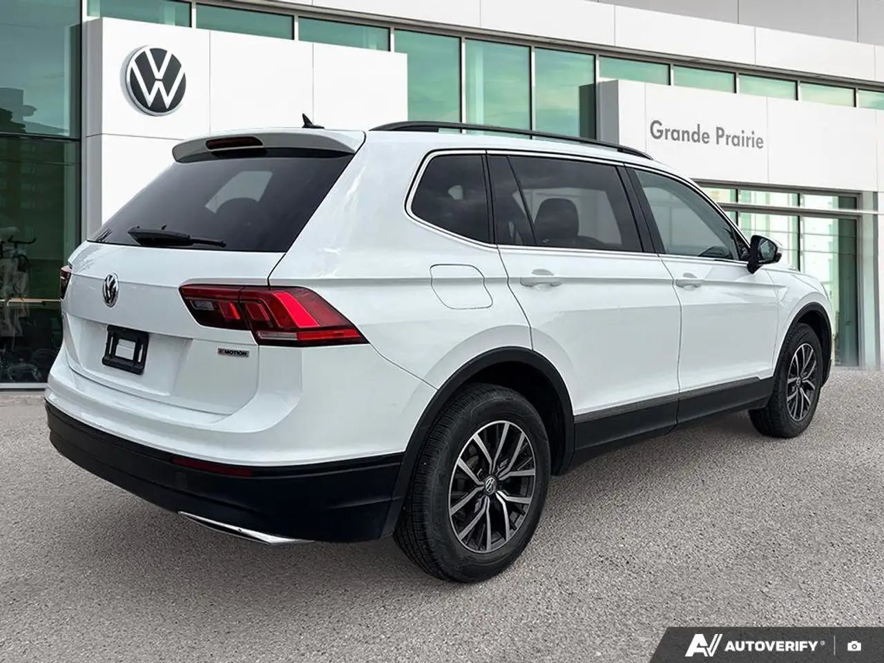 Volkswagen Tiguan снимка Volkswagen Tiguan