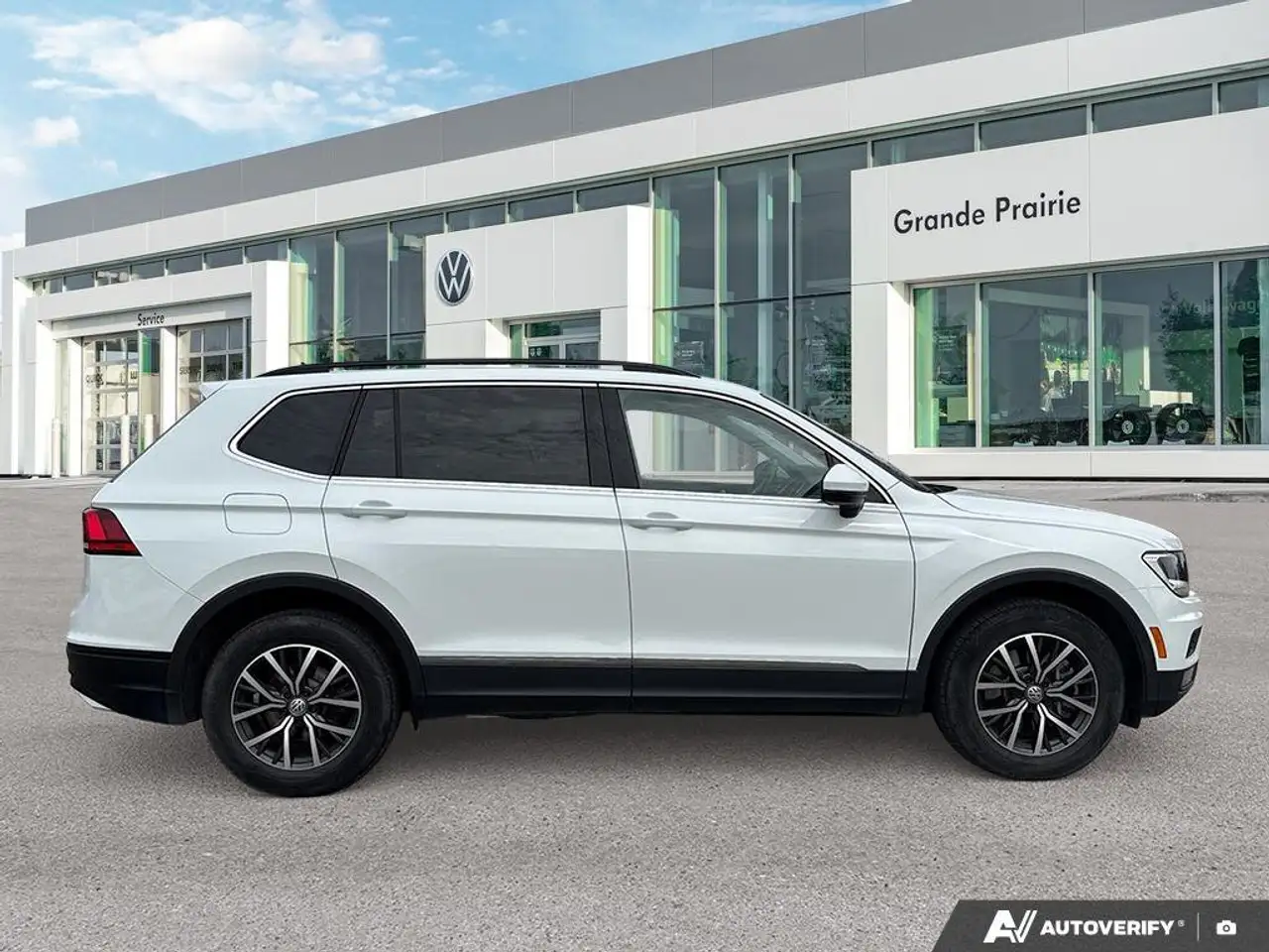 Volkswagen Tiguan снимка Volkswagen Tiguan