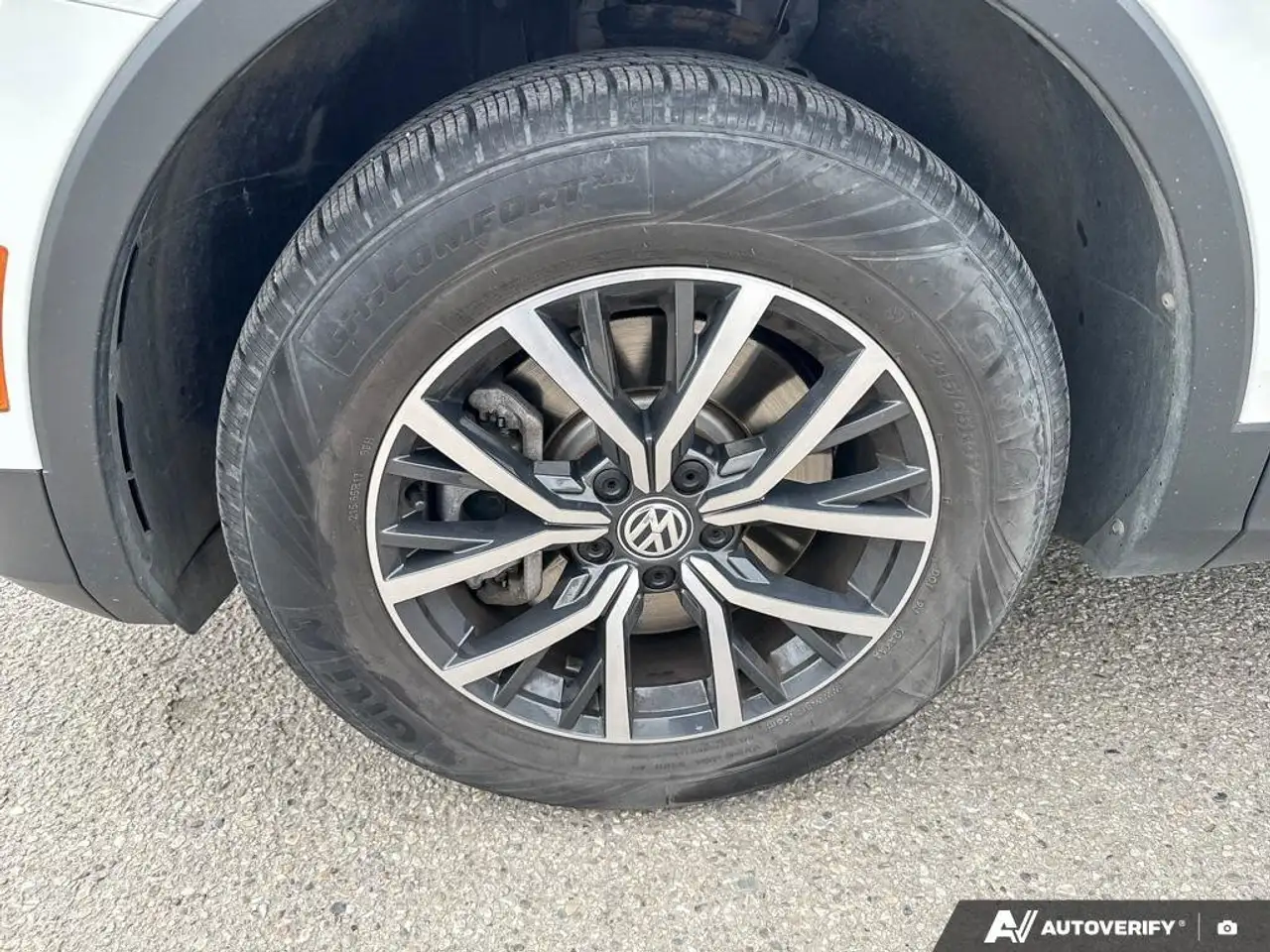 Volkswagen Tiguan снимка Volkswagen Tiguan