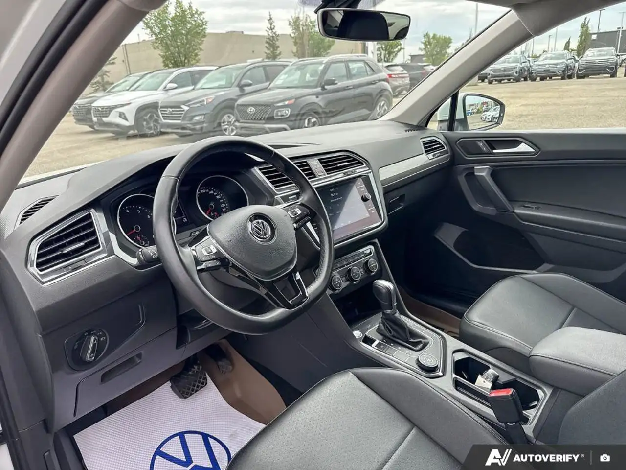 Volkswagen Tiguan снимка Volkswagen Tiguan
