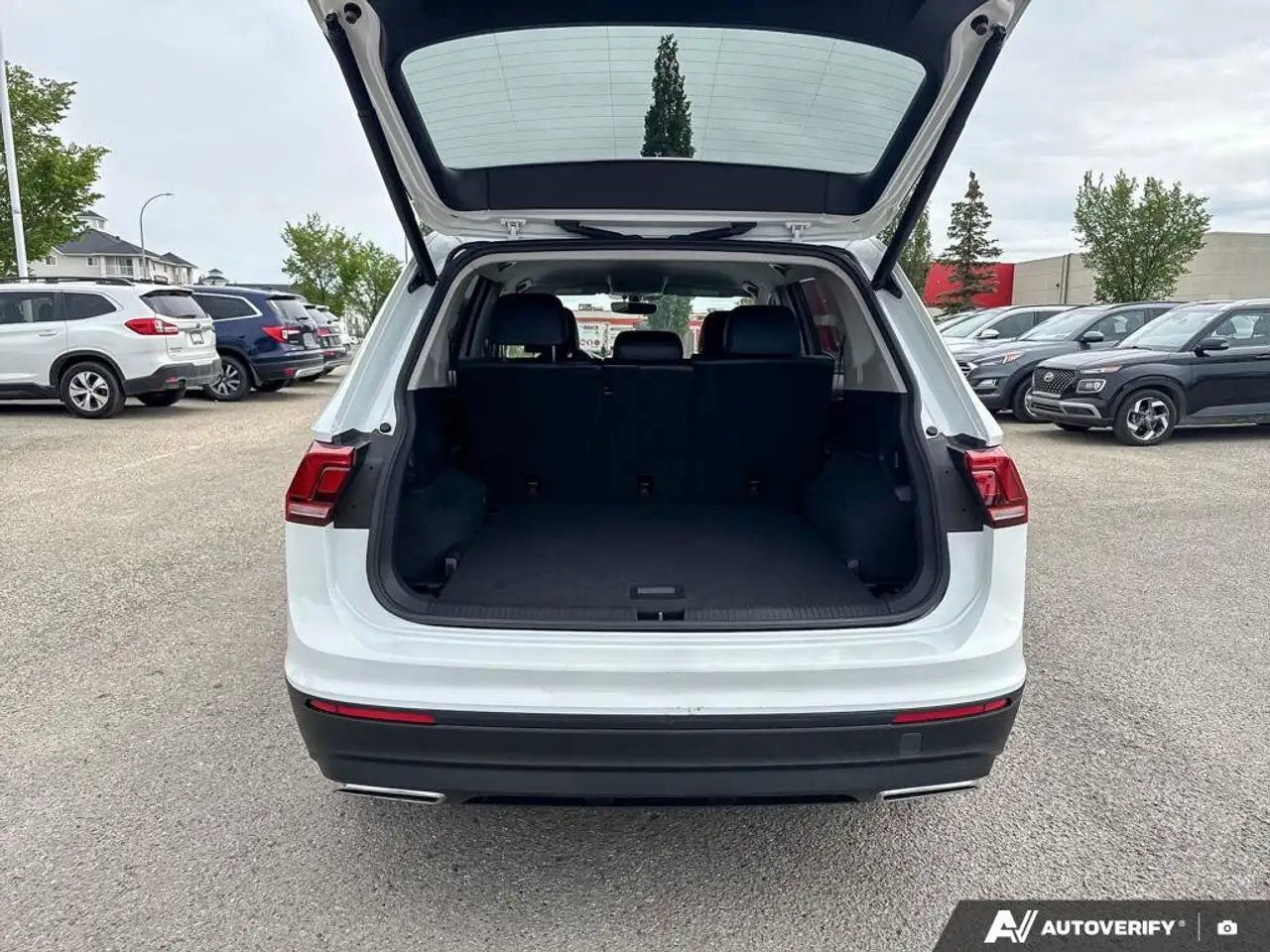 Volkswagen Tiguan снимка Volkswagen Tiguan