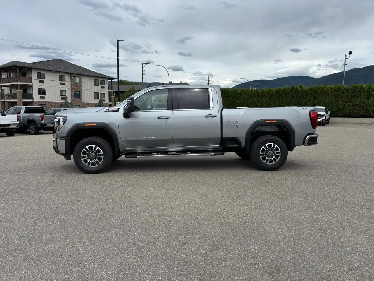 GMC Sierra 3500HD снимка GMC Sierra 3500HD