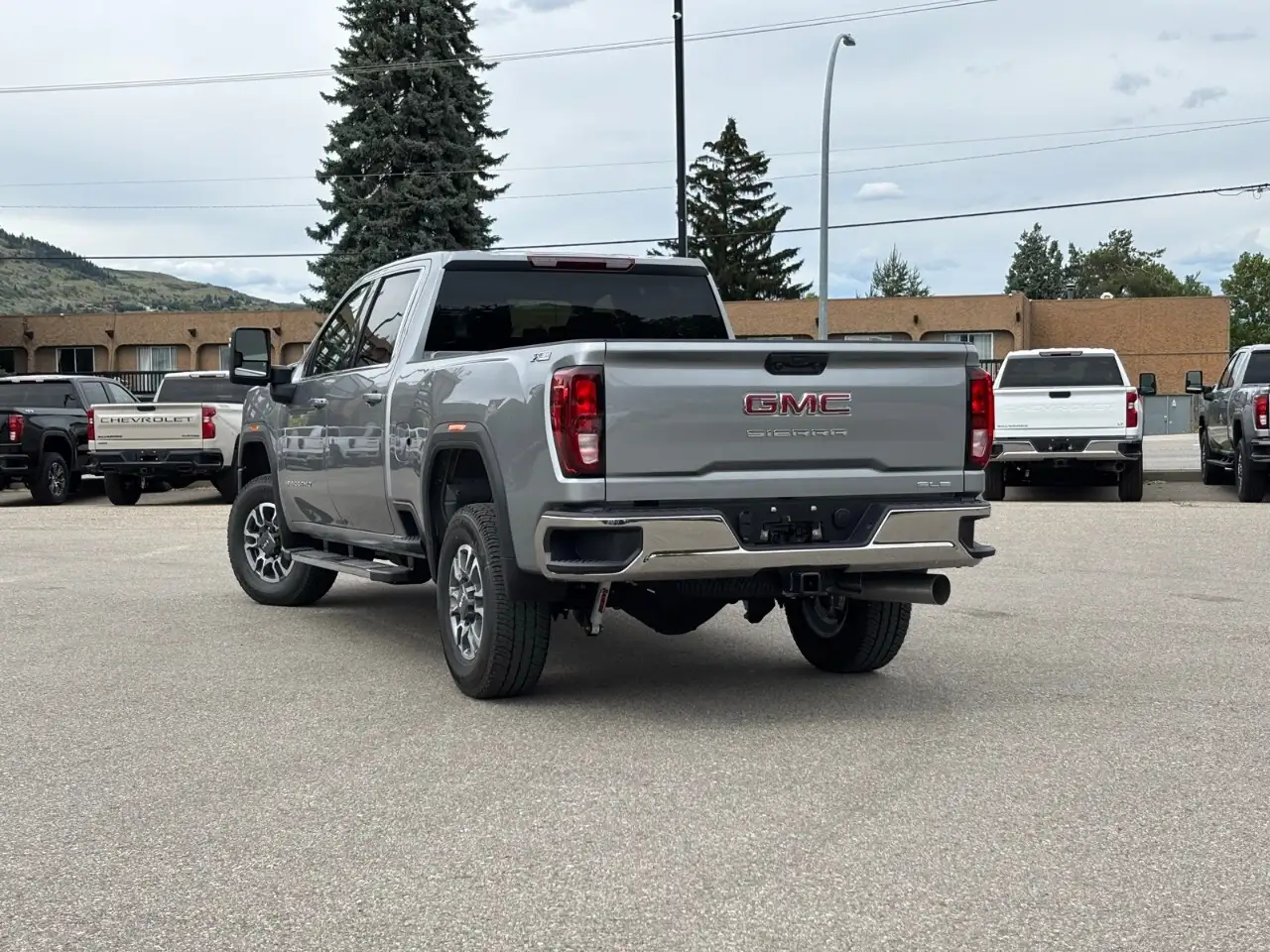GMC Sierra 3500HD снимка GMC Sierra 3500HD