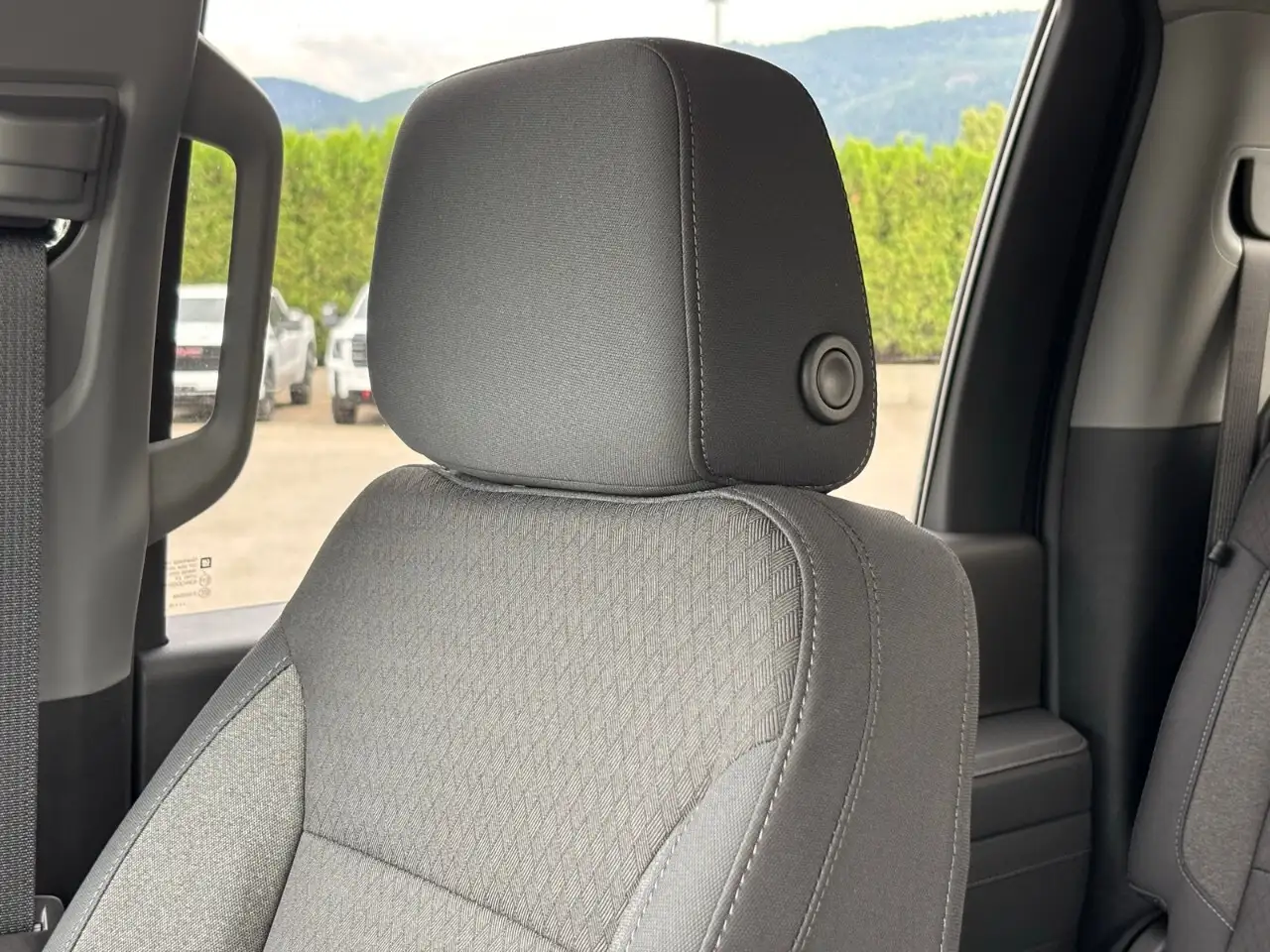 GMC Sierra 3500HD снимка GMC Sierra 3500HD