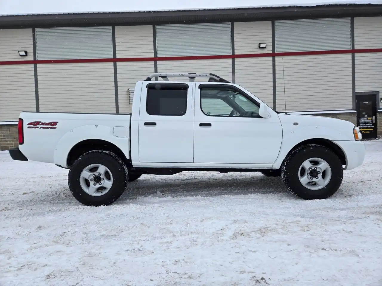 Nissan Frontier photo Nissan Frontier
