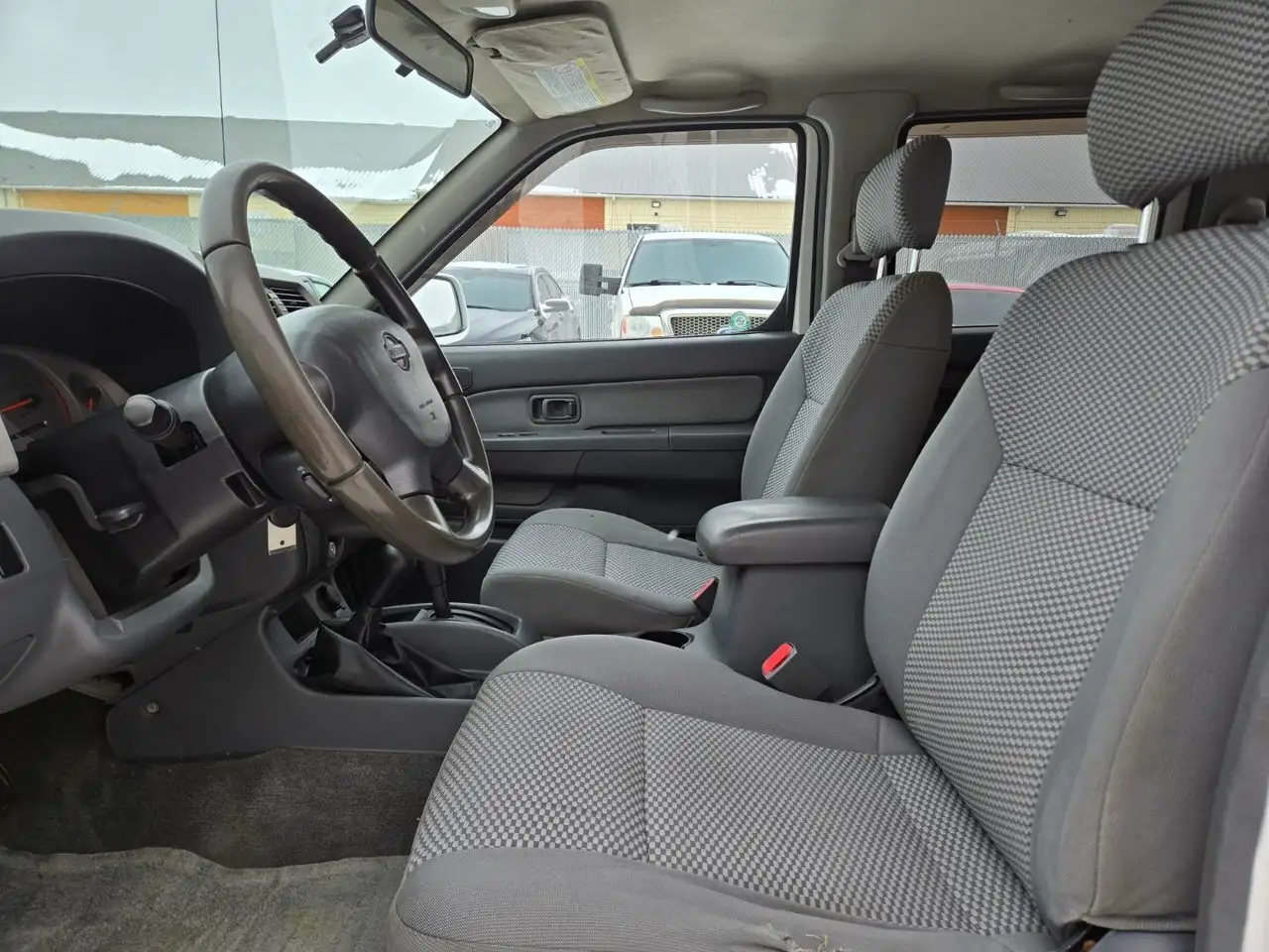 Nissan Frontier photo Nissan Frontier