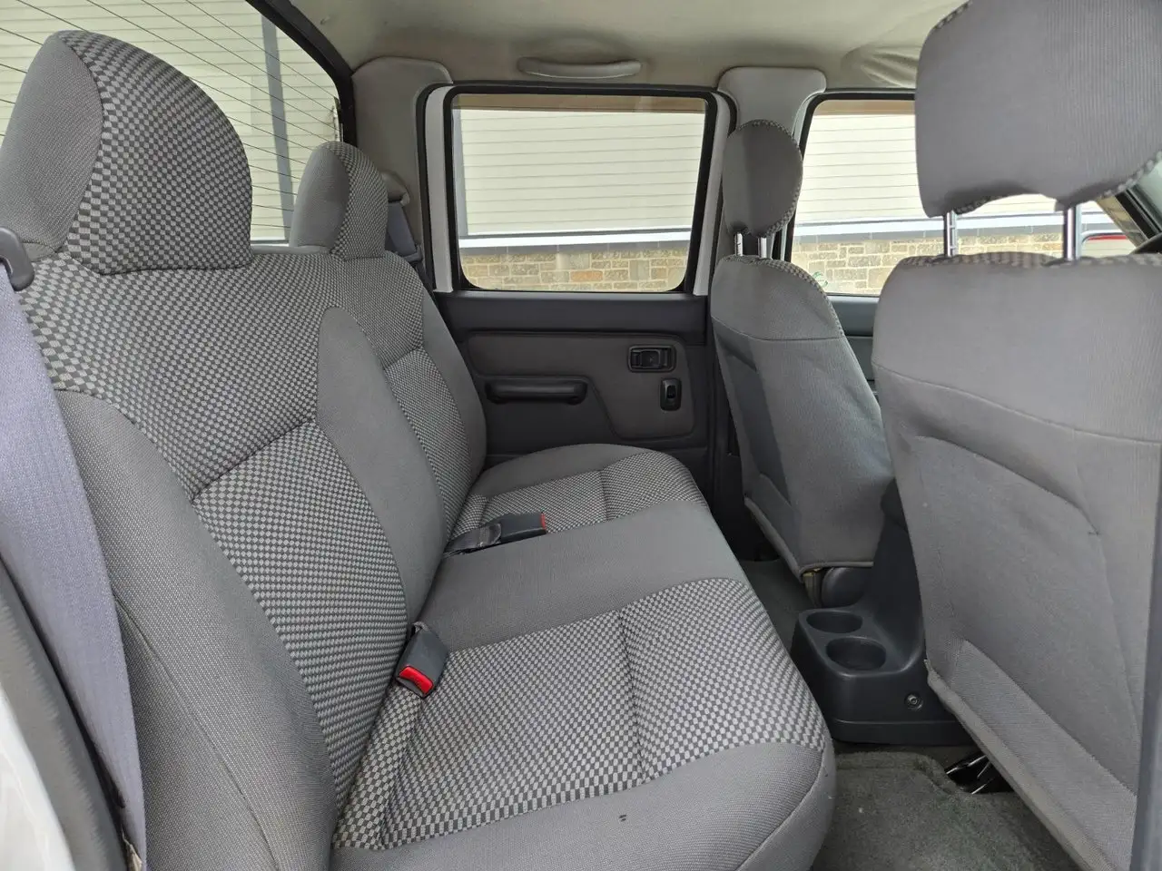 Nissan Frontier photo Nissan Frontier