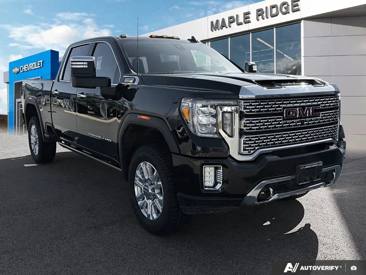 GMC Sierra 3500HD снимка GMC Sierra 3500HD