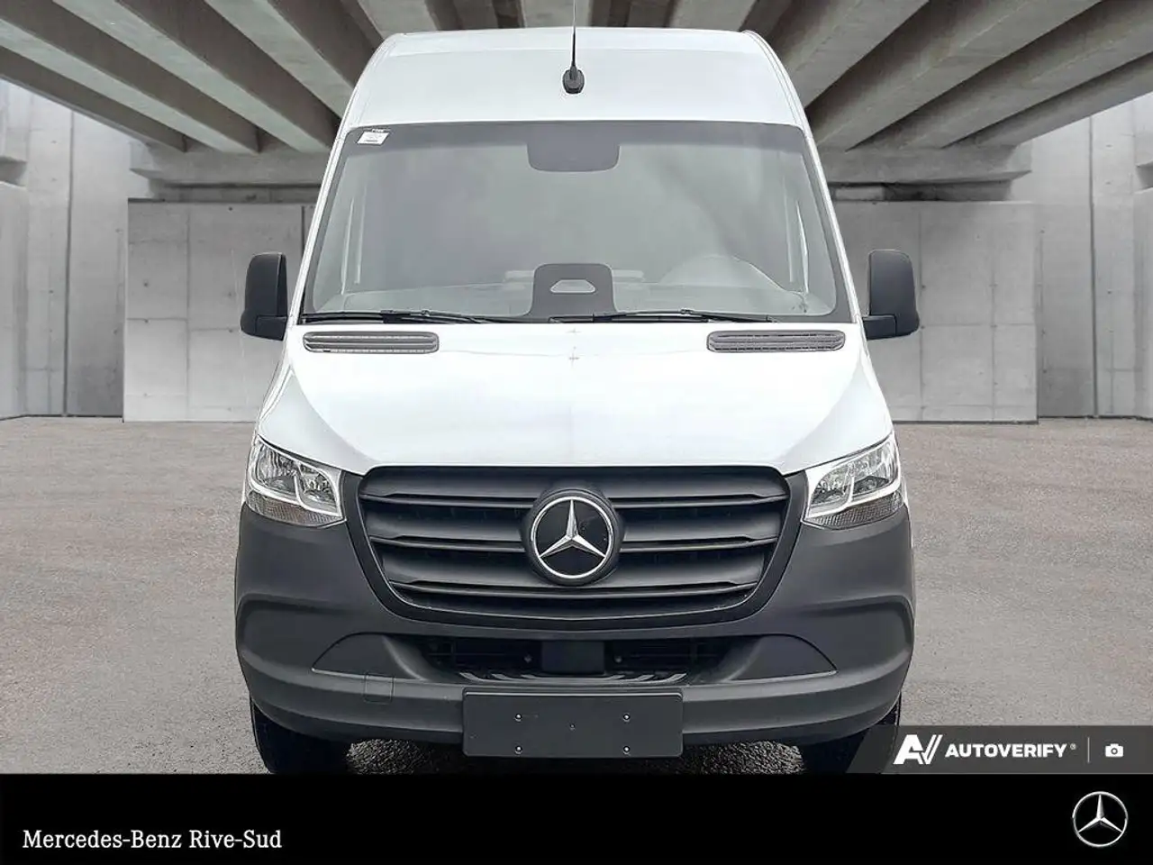Mercedes-Benz eSprinter снимка Mercedes-Benz eSprinter