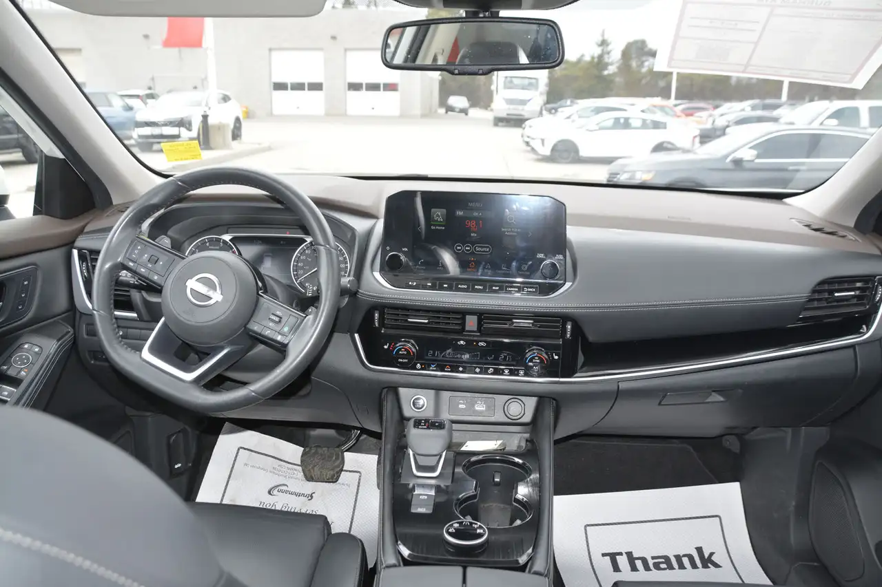 Nissan Rogue снимка Nissan Rogue