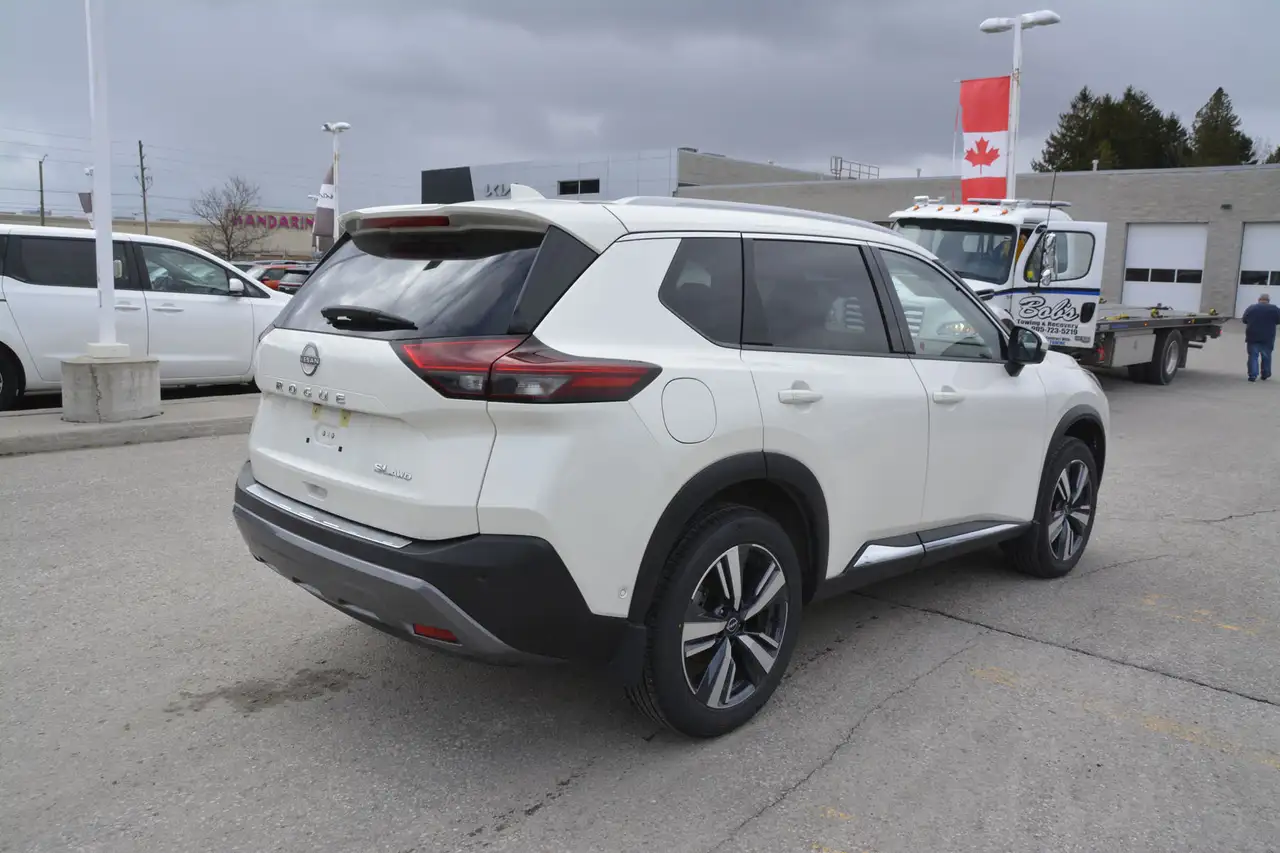 Nissan Rogue снимка Nissan Rogue