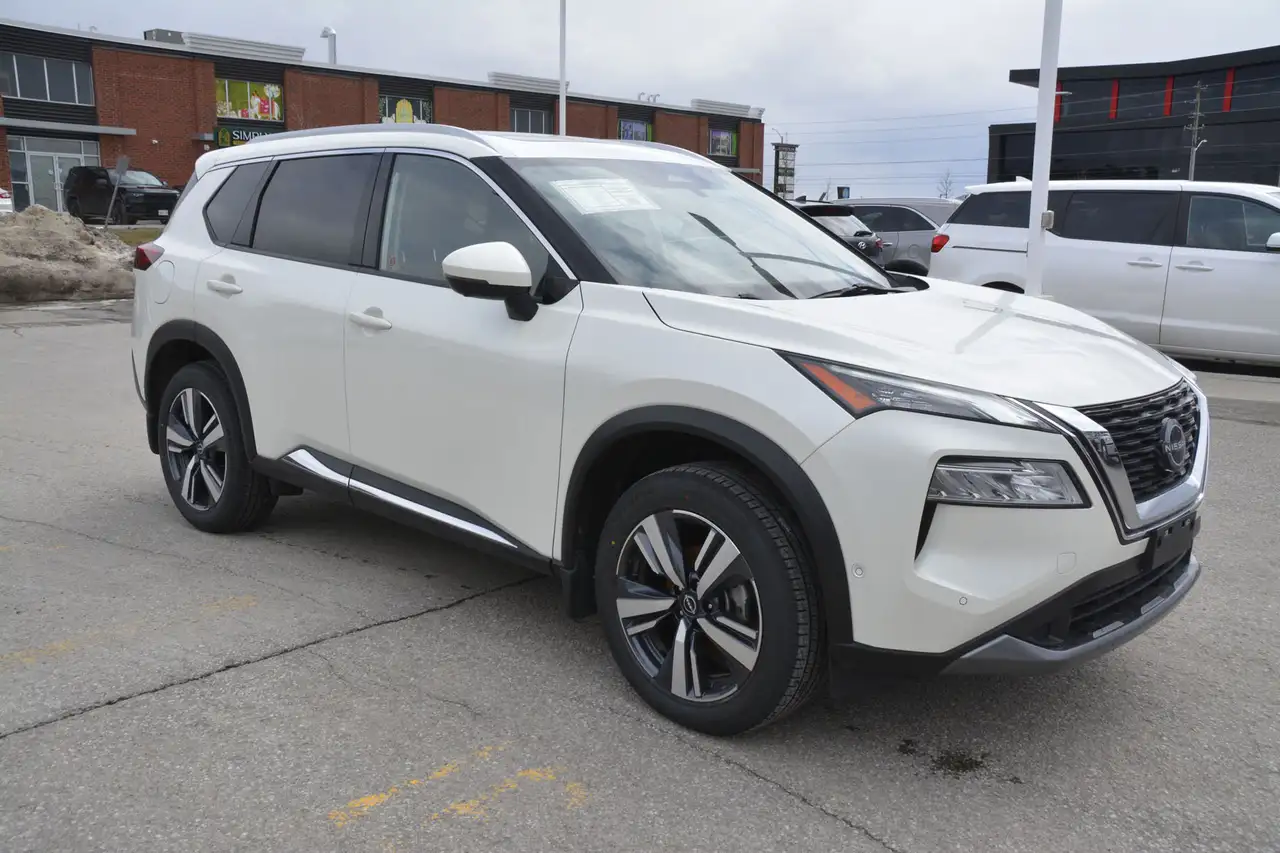 Nissan Rogue снимка Nissan Rogue
