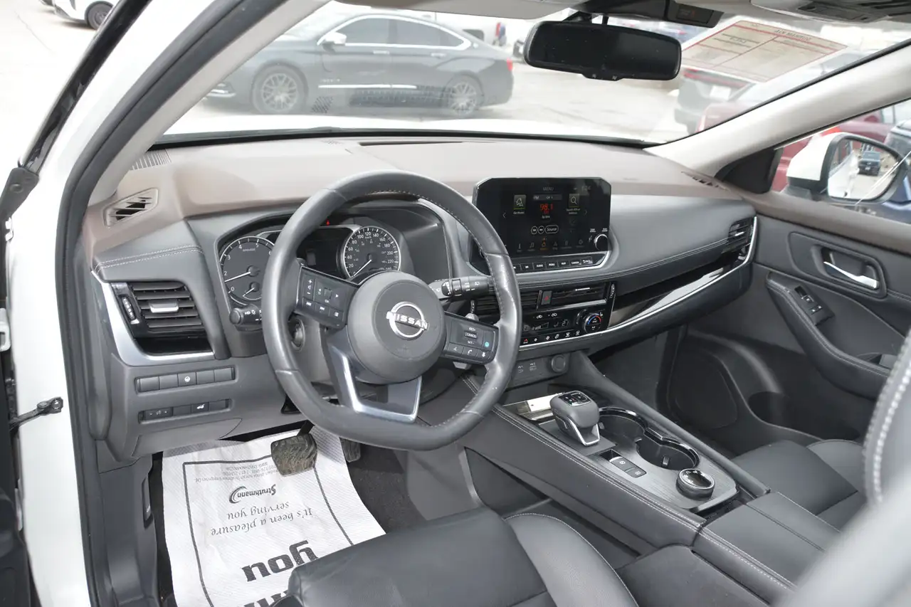 Nissan Rogue снимка Nissan Rogue