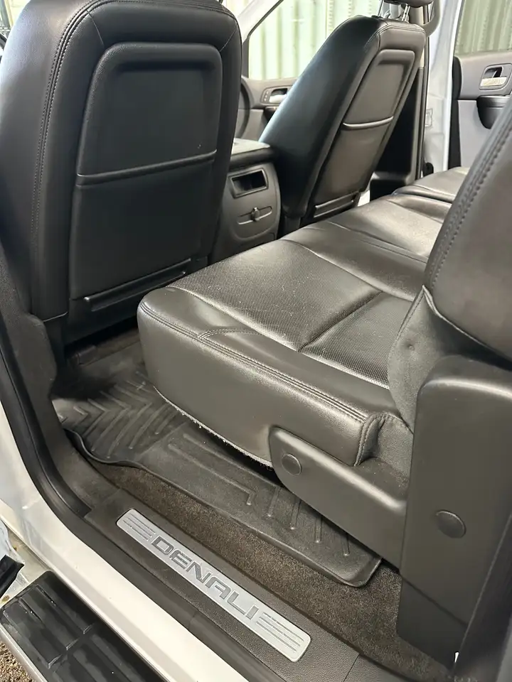 GMC Sierra 3500HD снимка GMC Sierra 3500HD