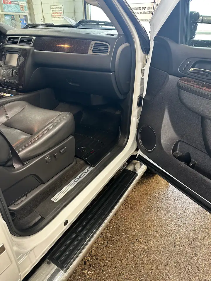 GMC Sierra 3500HD снимка GMC Sierra 3500HD