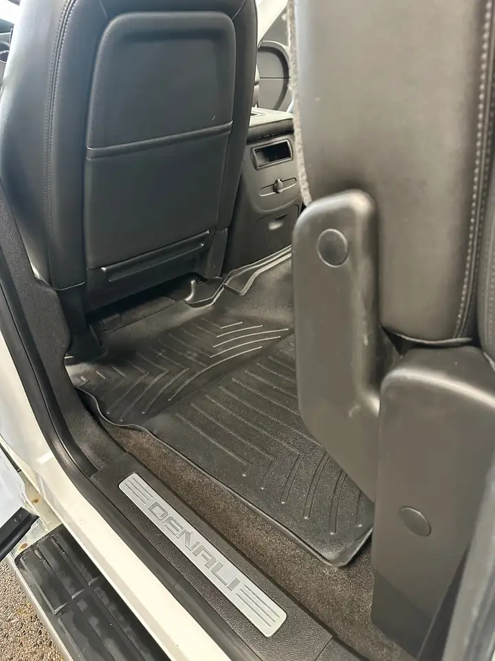 GMC Sierra 3500HD снимка GMC Sierra 3500HD