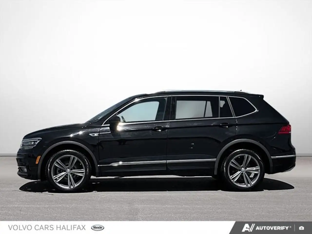Volkswagen Tiguan photo Volkswagen Tiguan