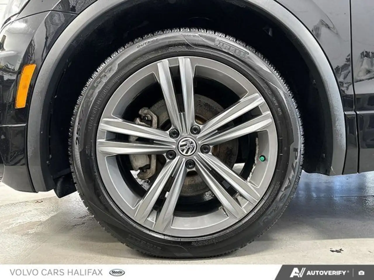 Volkswagen Tiguan photo Volkswagen Tiguan