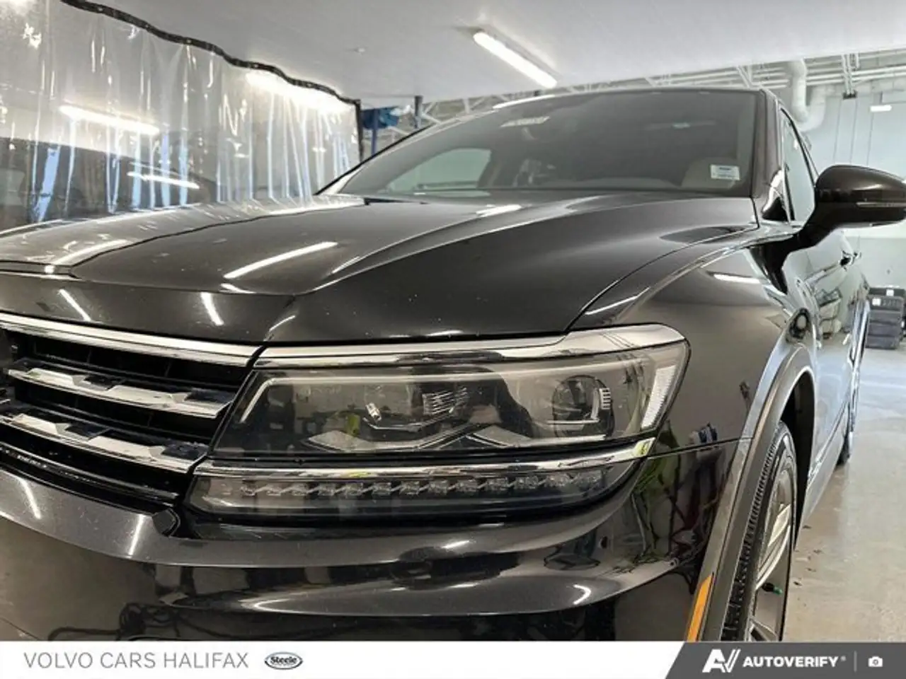 Volkswagen Tiguan photo Volkswagen Tiguan