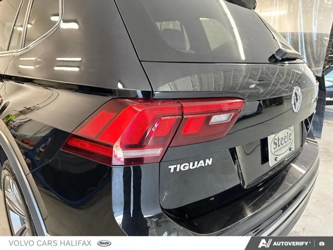 Volkswagen Tiguan photo Volkswagen Tiguan