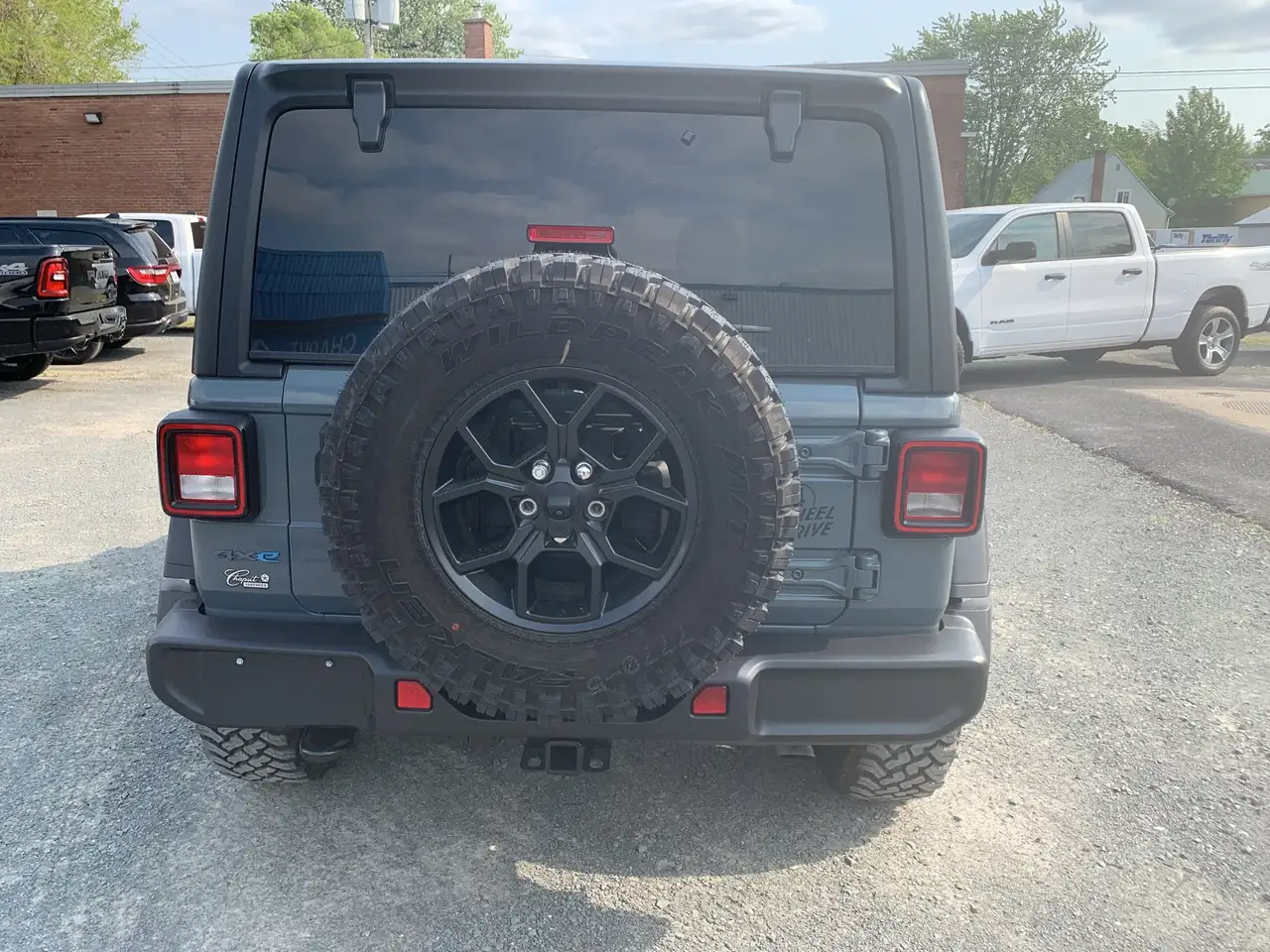 Jeep Wrangler снимка Jeep Wrangler