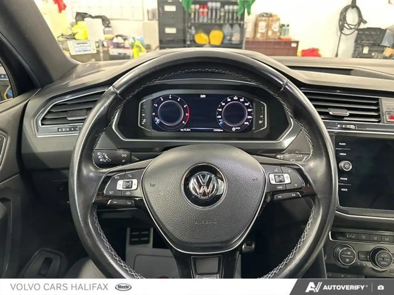 Volkswagen Tiguan photo Volkswagen Tiguan