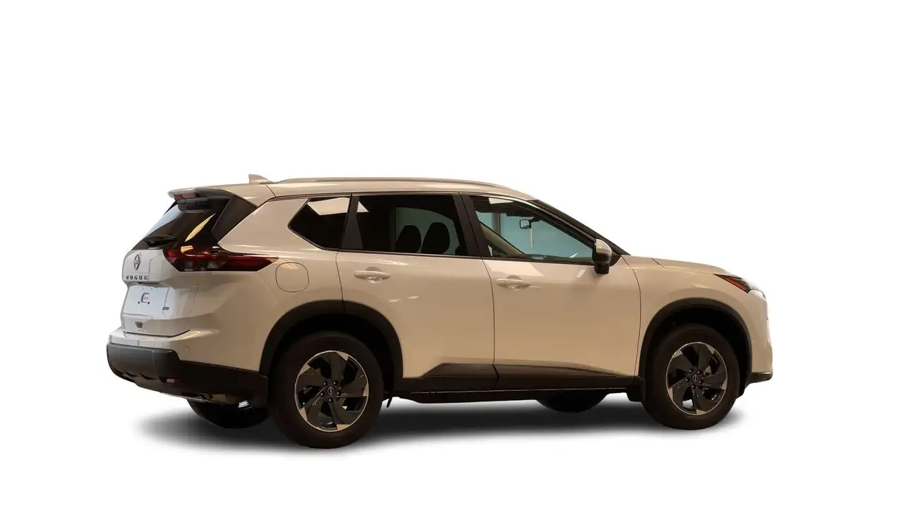 Nissan Rogue fotografie Nissan Rogue
