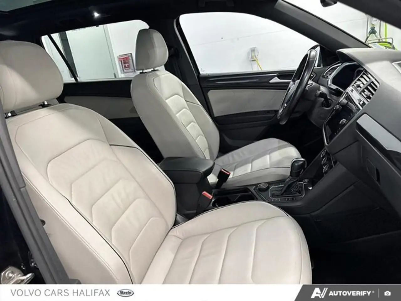 Volkswagen Tiguan photo Volkswagen Tiguan