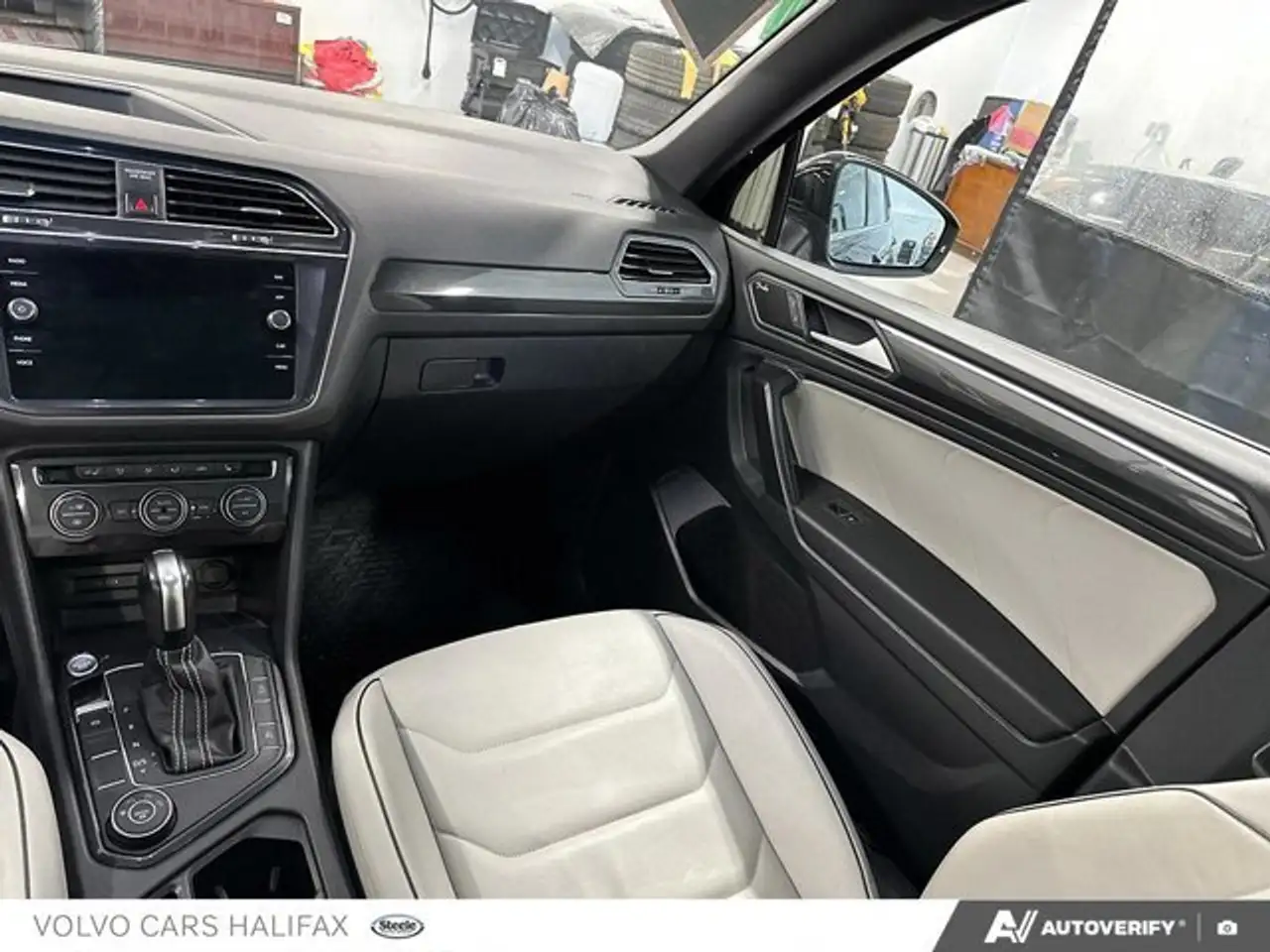 Volkswagen Tiguan photo Volkswagen Tiguan