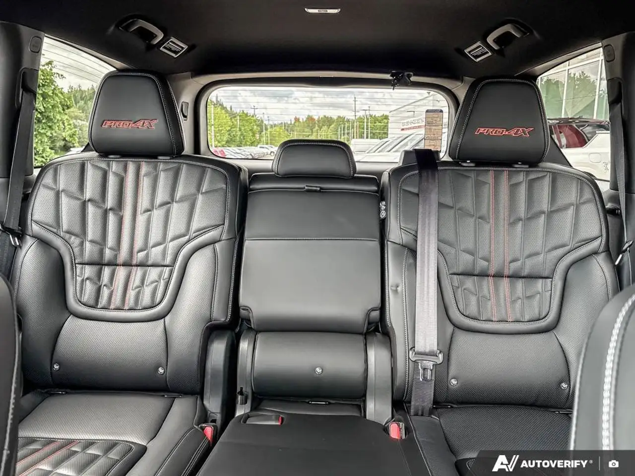 Nissan Armada photo Nissan Armada
