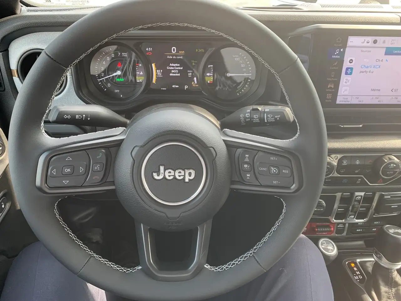 Jeep Wrangler снимка Jeep Wrangler