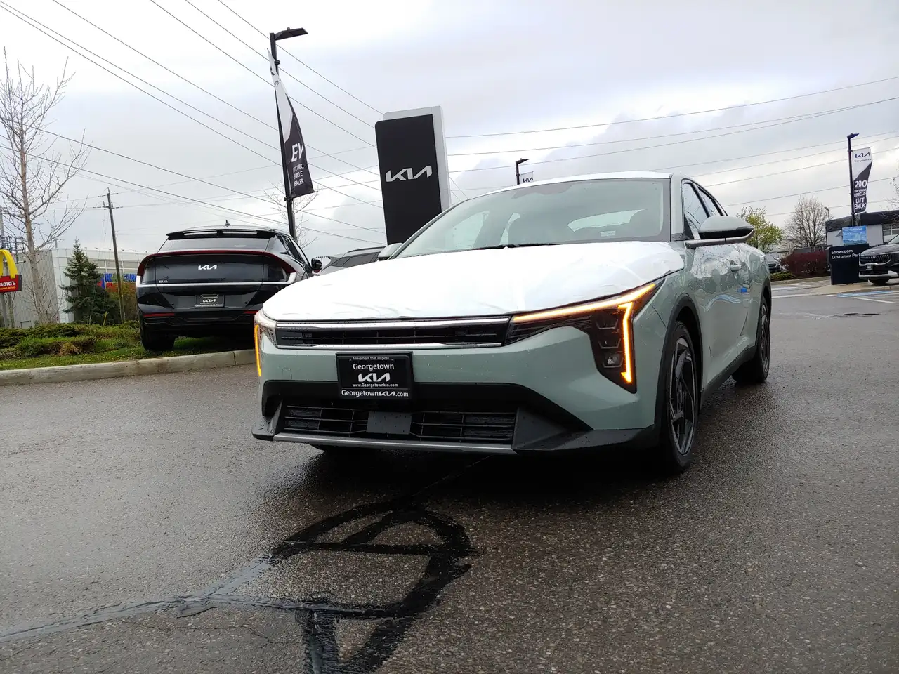 Kia K4 снимка Kia K4
