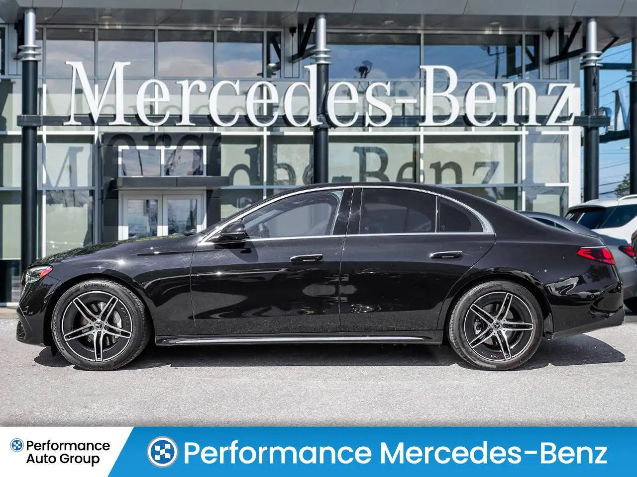 Mercedes-Benz E-Class fotografie Mercedes-Benz E-Class