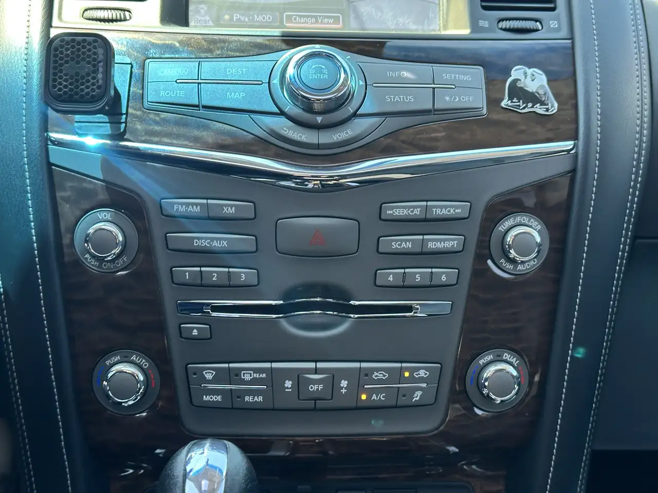 Nissan Armada fotografie Nissan Armada