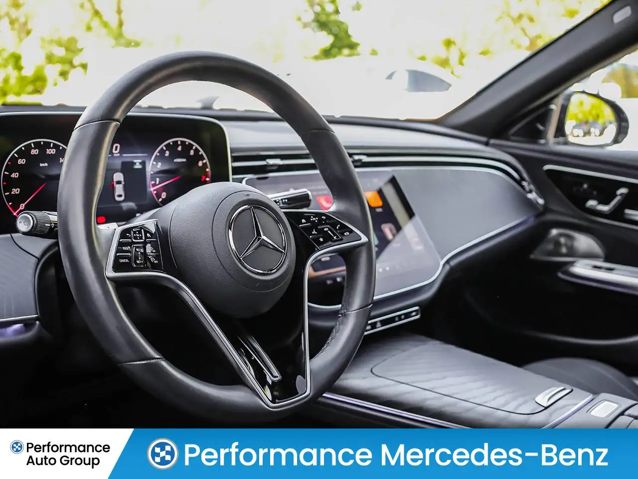 Mercedes-Benz E-Class fotografie Mercedes-Benz E-Class