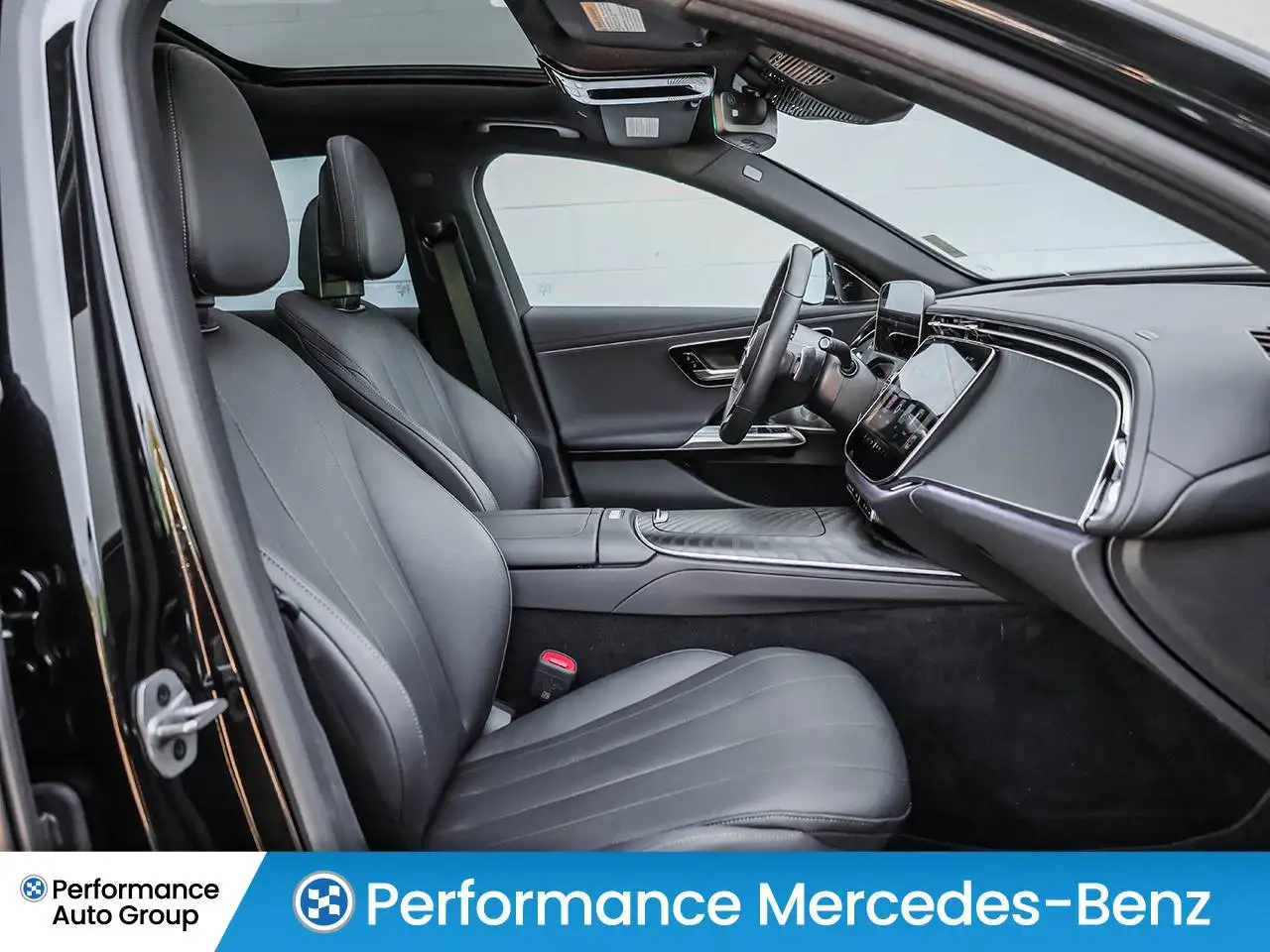 Mercedes-Benz E-Class fotografie Mercedes-Benz E-Class