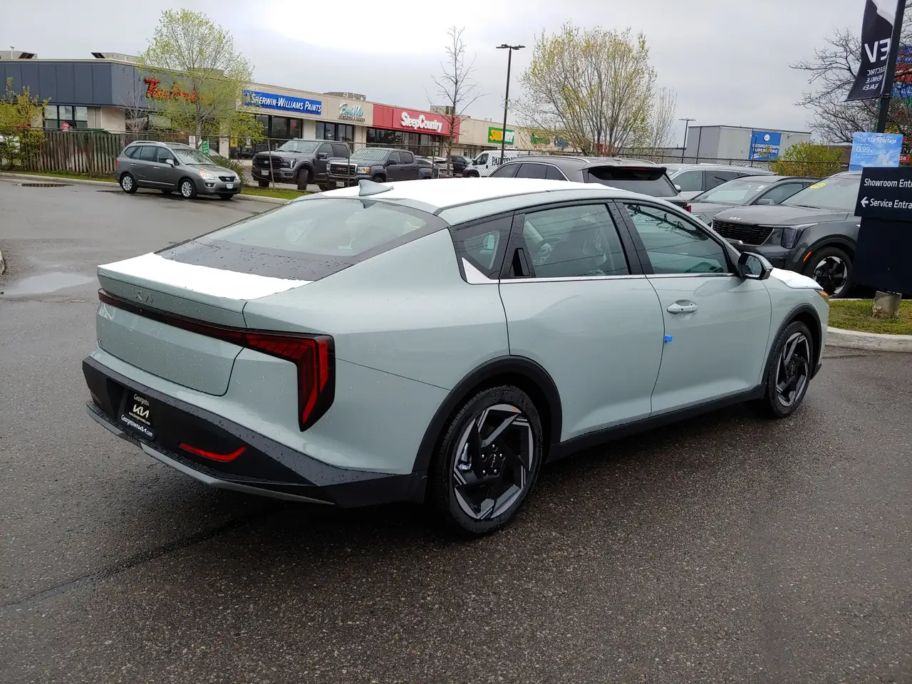 Kia K4 снимка Kia K4