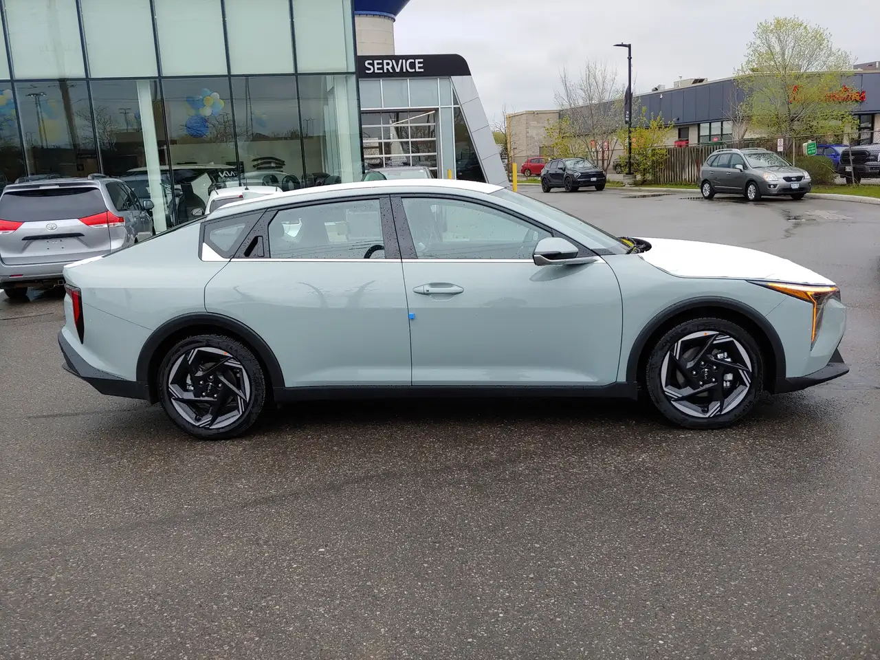 Kia K4 снимка Kia K4
