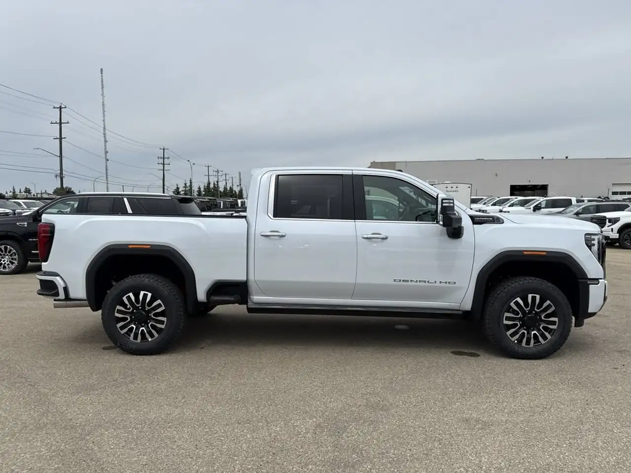 GMC Sierra 3500HD снимка GMC Sierra 3500HD